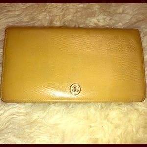 CHANEL Vintage Leather CC Long Bi-Fold Wallet